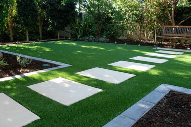 artificial-grass-garden